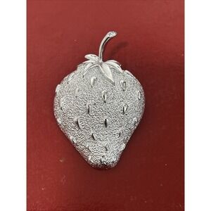 Vintage 1968 Sarah Coventry Silver Tone Strawberry Ice Textured 2.25" Pin Brooch